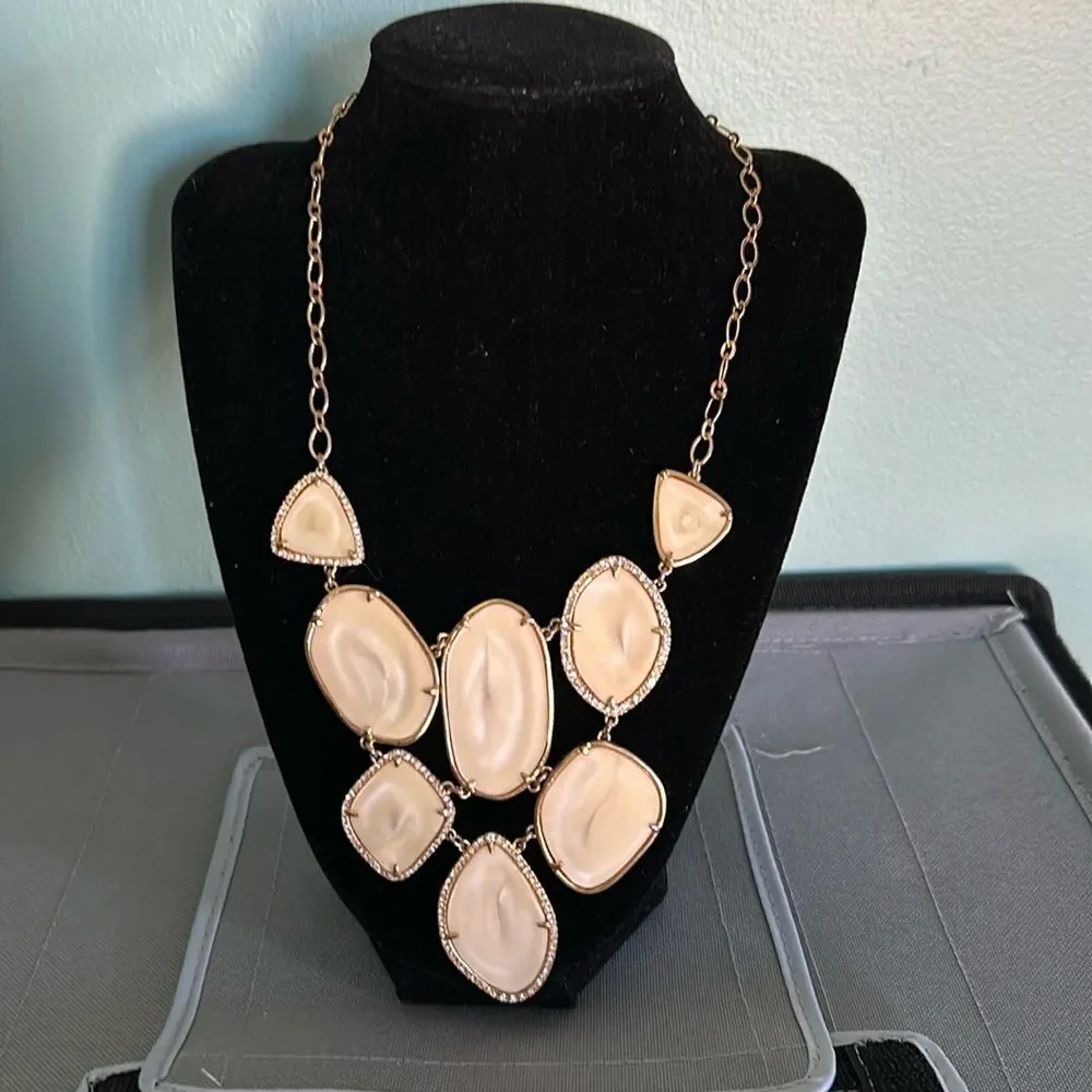 Stella & Dot gold tone and beige statement necklace